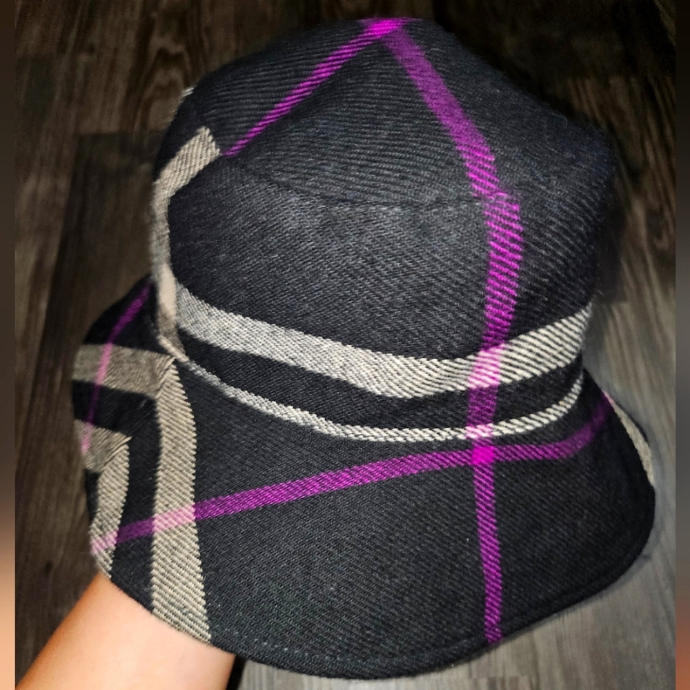 Vintage Burberry Wool Bucket Hat Size Medium